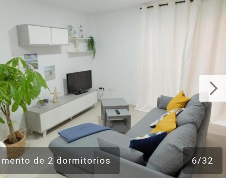 Brisas Del Medano Apartment Exterior photo